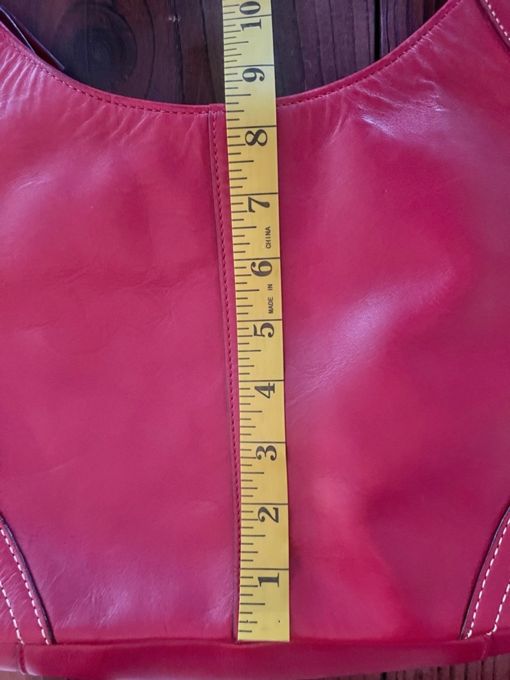 Vintage Red Coach Hampton with Tassel - Picture 7 of 9